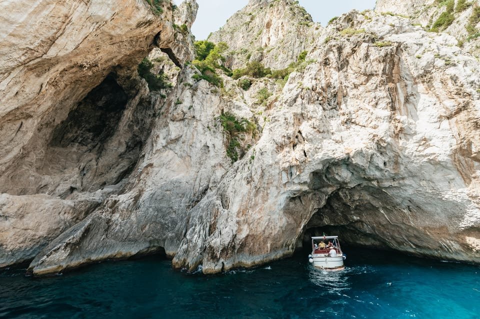 Sorrento'dan Capri'ye Tekne Turu 2026